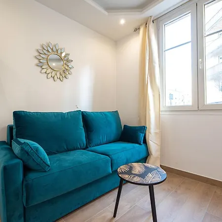 Cosy In Apartment Paris