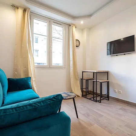 Apartment Cosy In Paris